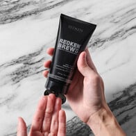 Holding Gel