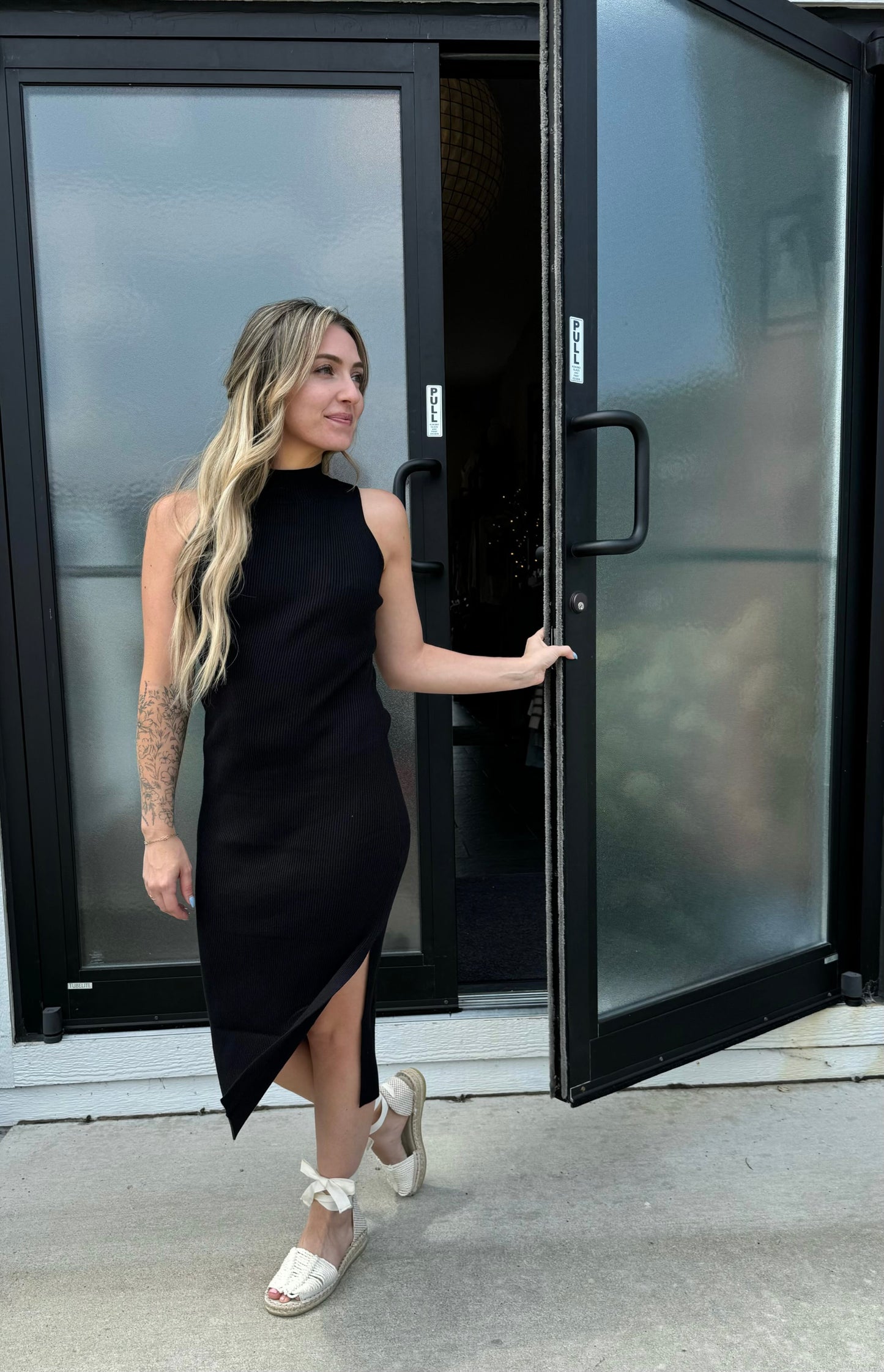 Ribbed Tight Black Midi Dress