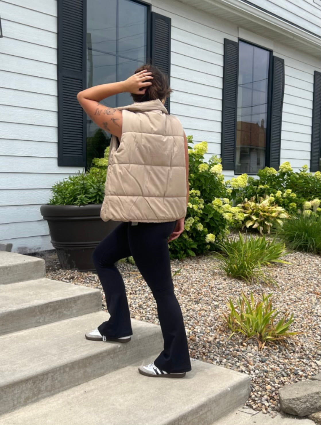 Tan Zip Up Puffer Vest